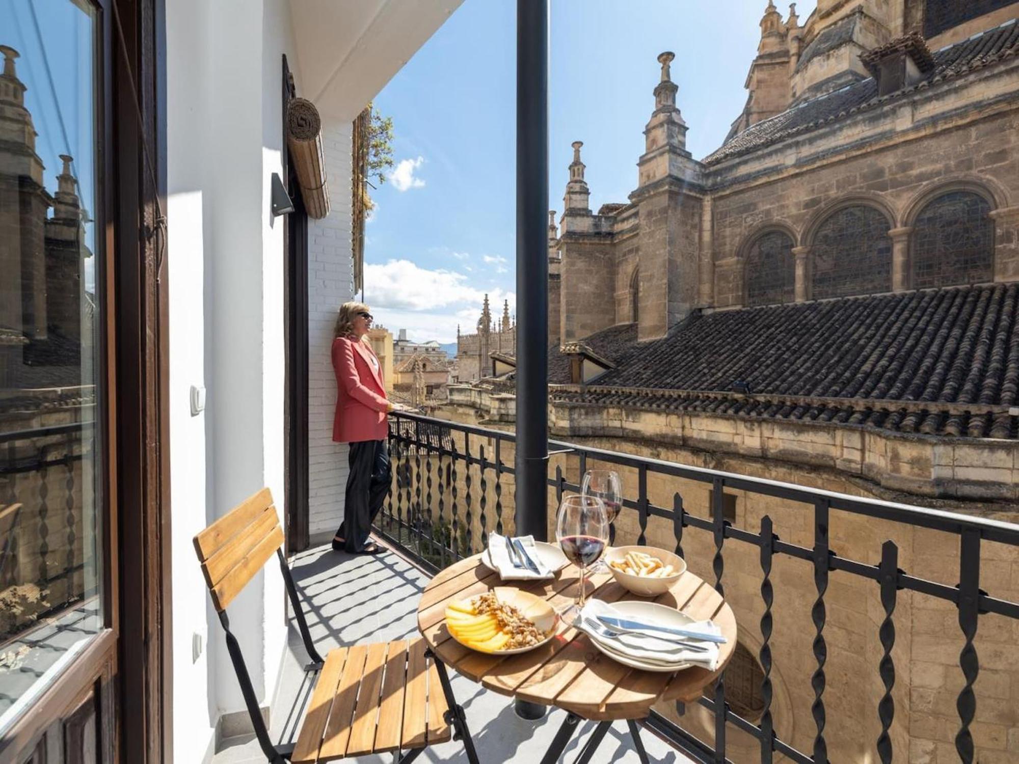 Bright And Elegant Gran Via Apartments Granada Ngoại thất bức ảnh