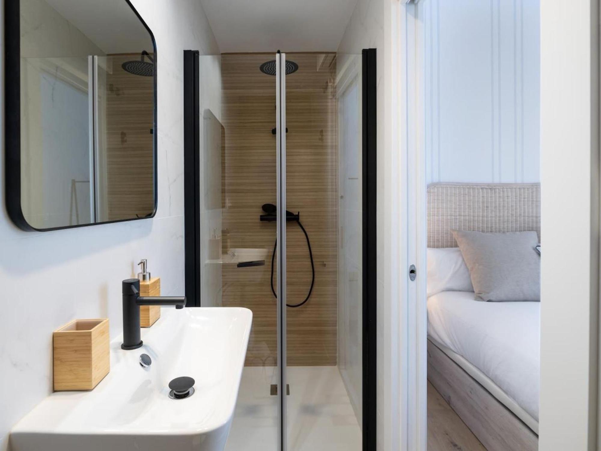 Bright And Elegant Gran Via Apartments Granada Ngoại thất bức ảnh