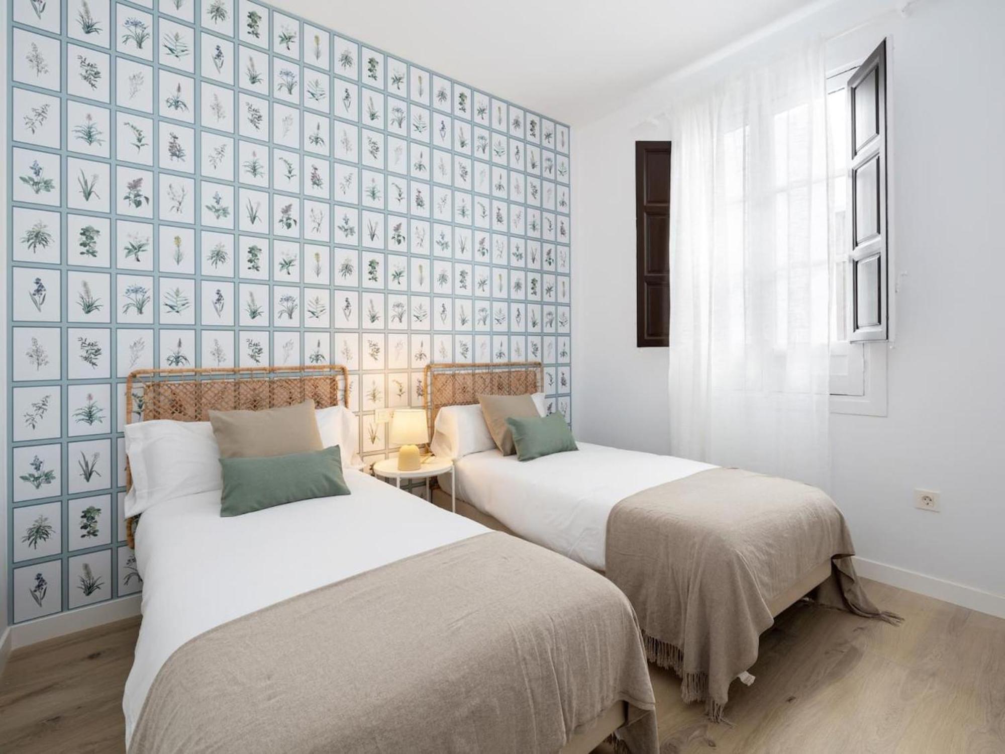 Bright And Elegant Gran Via Apartments Granada Ngoại thất bức ảnh